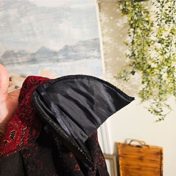 Vintage R & K Original Paisley Print Stylish Statement Top. - Picture 5 of 15